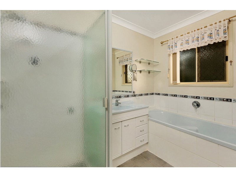 28 Garrett Road, Meringandan QLD 4352