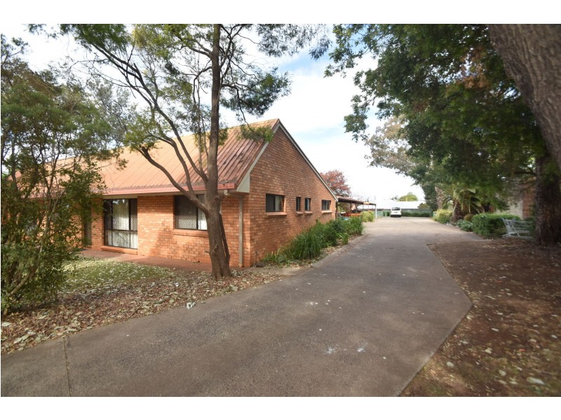 8/40 Vacy Street, Newtown QLD 4350