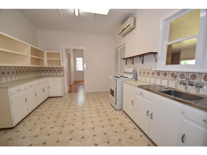 78 Ramsay  Street, Centenary Heights QLD 4350