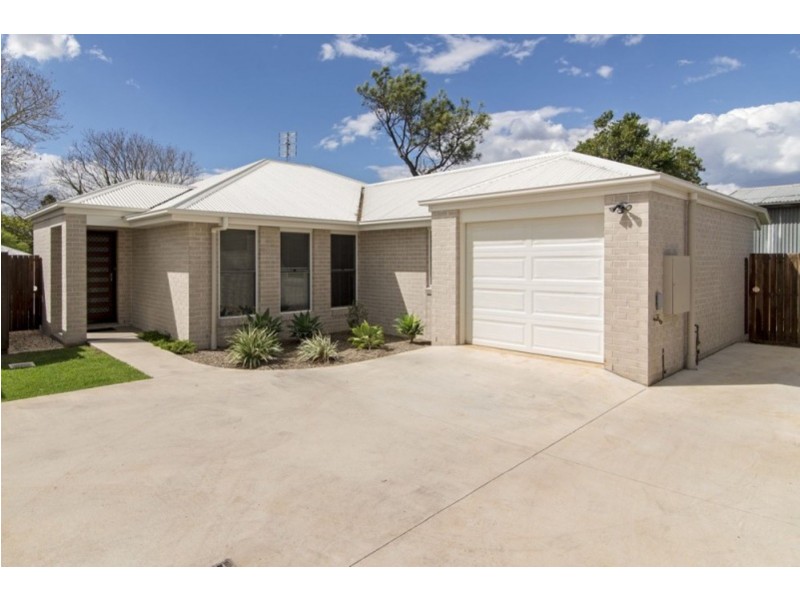 1/23b Charles Street, Newtown QLD 4350