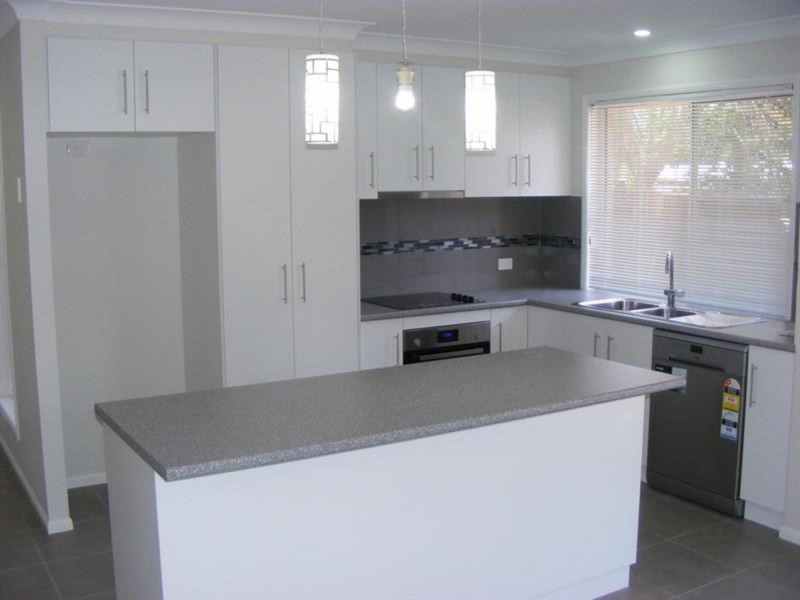 1/23b Charles Street, Newtown QLD 4350