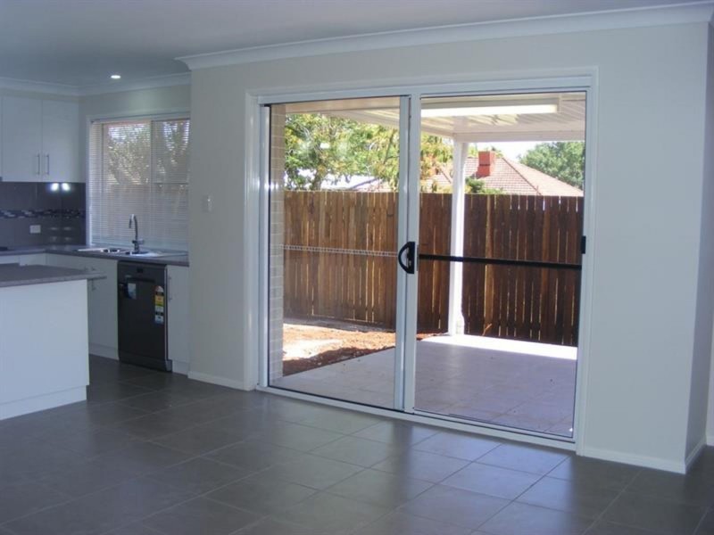 1/23b Charles Street, Newtown QLD 4350