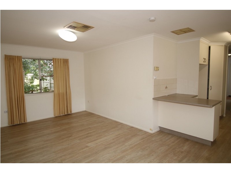 3/5 Earls Court, Oakey QLD 4401