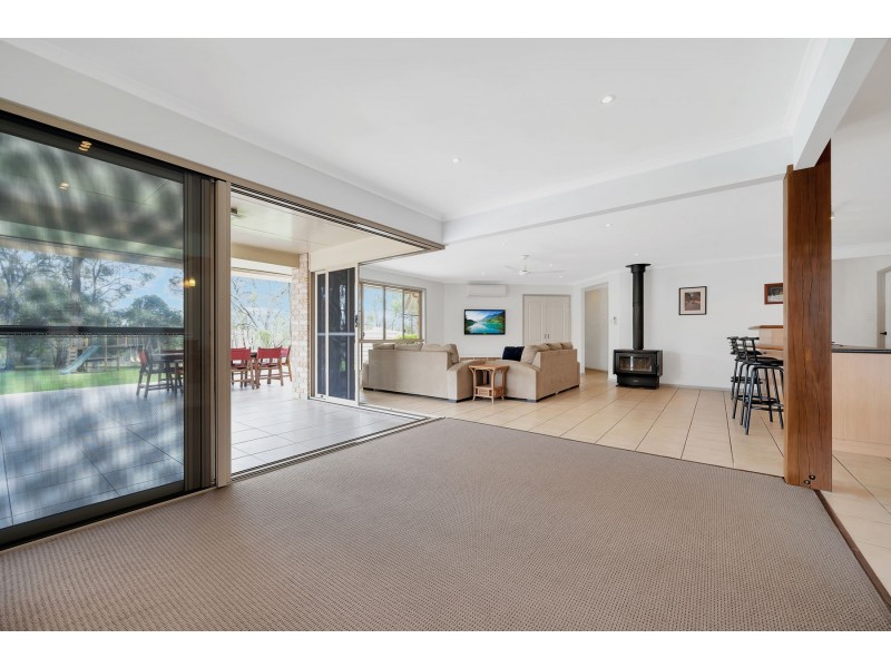 29 Highland Park Road, Meringandan West QLD 4352