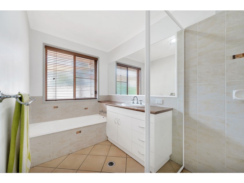 29 Highland Park Road, Meringandan West QLD 4352