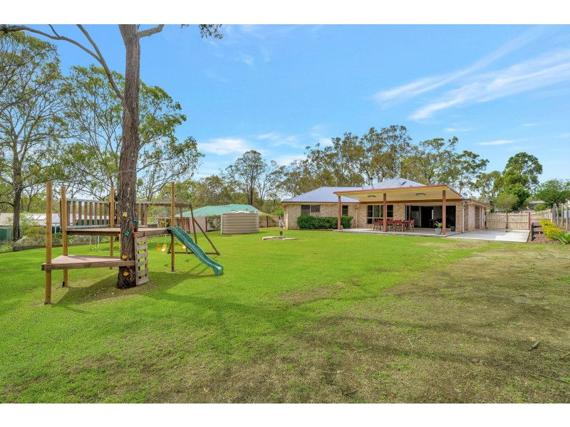 29 Highland Park Road, Meringandan West QLD 4352