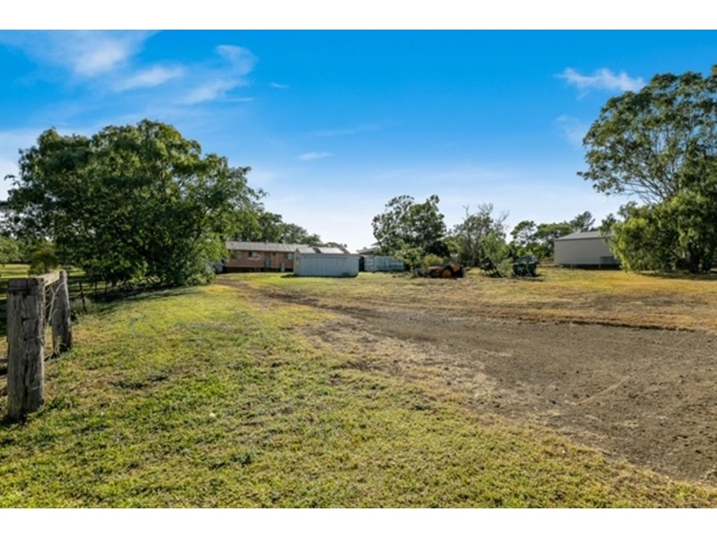 15 Claire-Lee Crescent, Kingsthorpe QLD 4400