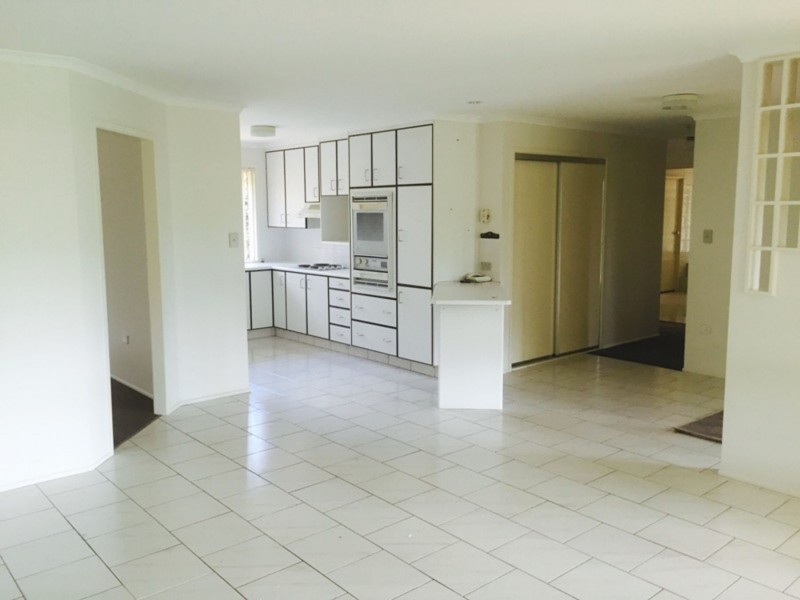 293 Mackenzie Street, Centenary Heights QLD 4350