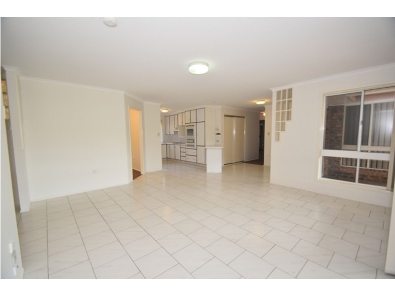 293 Mackenzie Street, Centenary Heights QLD 4350