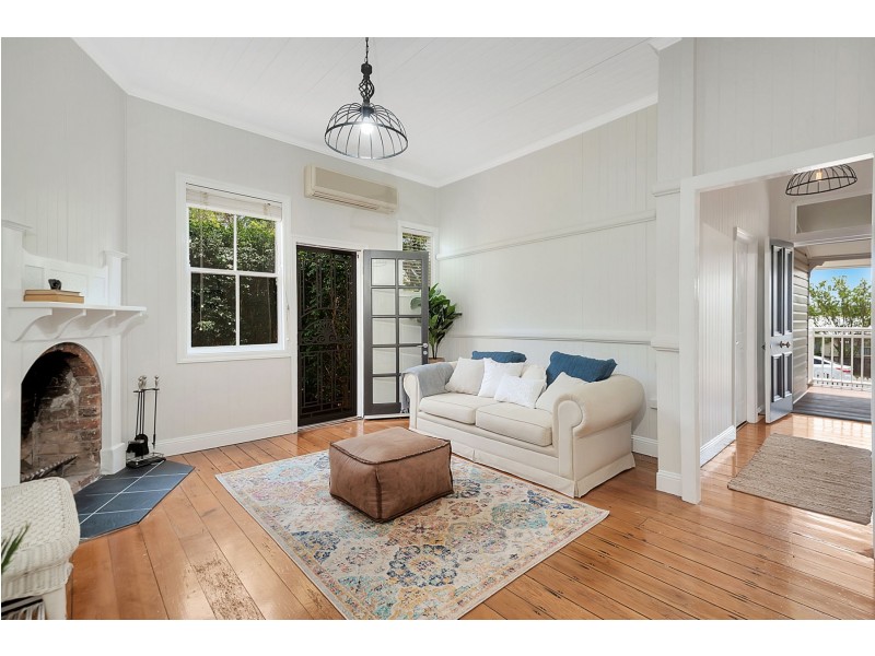 24 Seaton Street, South Toowoomba QLD 4350