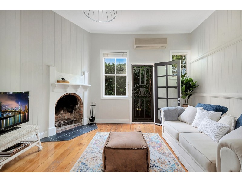 24 Seaton Street, South Toowoomba QLD 4350