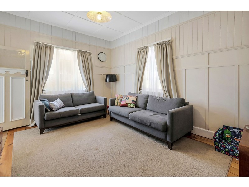 189 Russell Street, Newtown QLD 4350