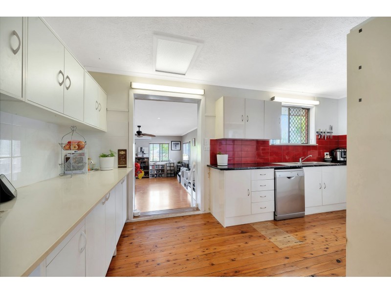 3 Cassia Street, Centenary Heights QLD 4350