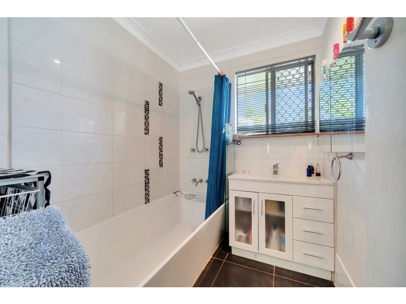 3 Cassia Street, Centenary Heights QLD 4350