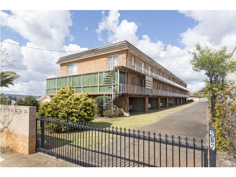 10/262 Margaret Street, Toowoomba City QLD 4350