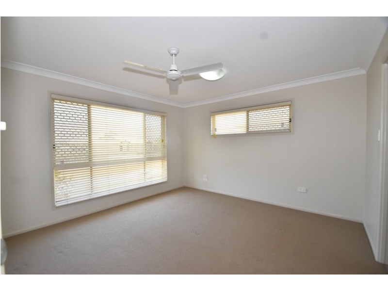 39 Honeyeater Drive, Highfields QLD 4352