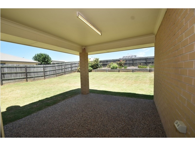 39 Honeyeater Drive, Highfields QLD 4352