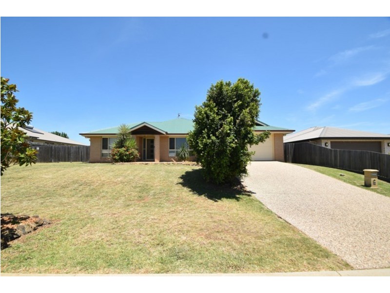 39 Honeyeater Drive, Highfields QLD 4352
