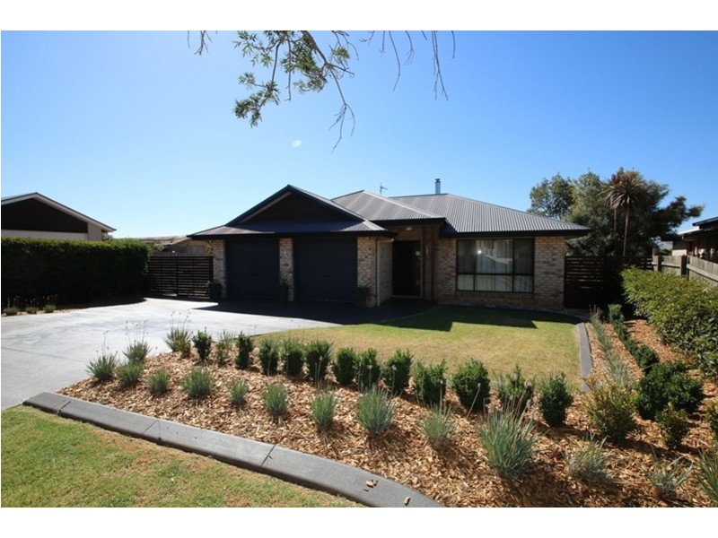 5 Cockatoo Court, Highfields QLD 4352