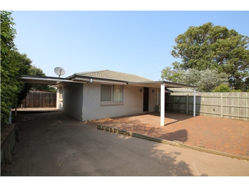 2/64 Hume Street, North Toowoomba QLD 4350