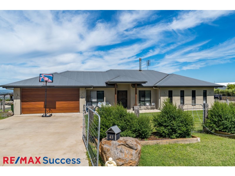 43 Hilltop Drive, Gowrie Junction QLD 4352