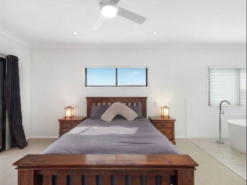 43 Hilltop Drive, Gowrie Junction QLD 4352