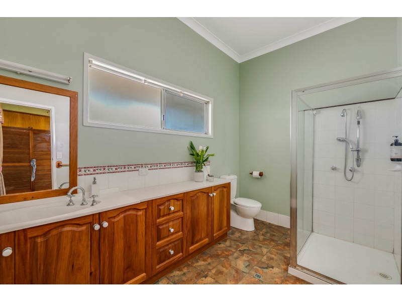 1242 Toowoomba Cecil Plains Road, Wellcamp QLD 4350