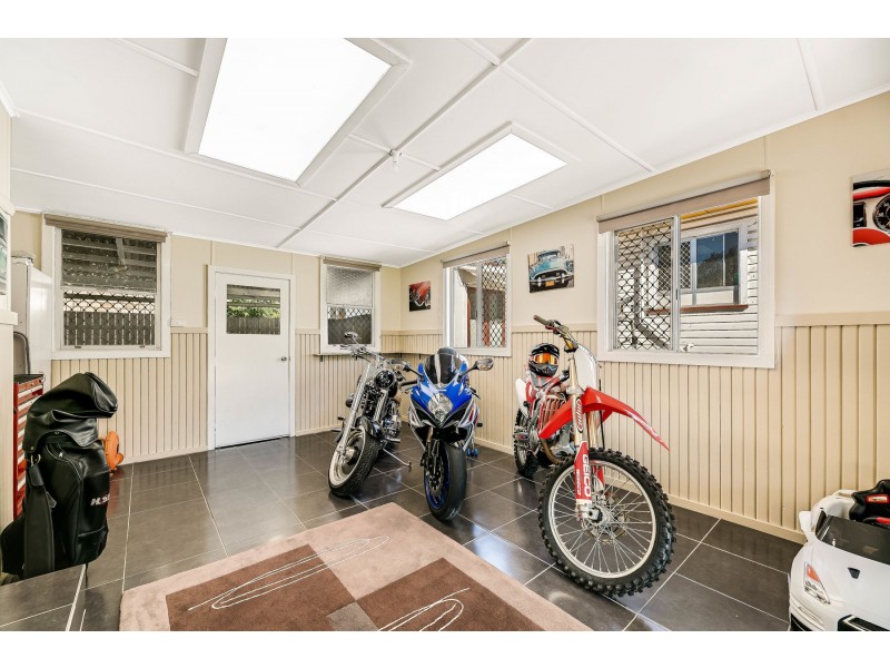 6A Bothwell Street, Newtown QLD 4350