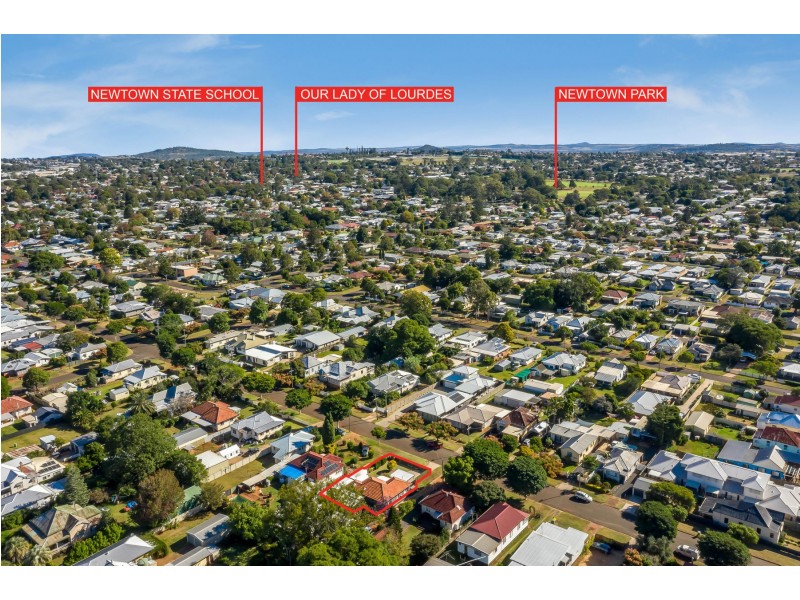 6A Bothwell Street, Newtown QLD 4350