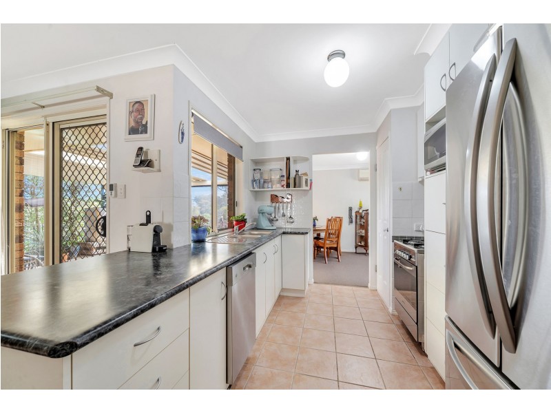 15 Delvue Crescent, Highfields QLD 4352