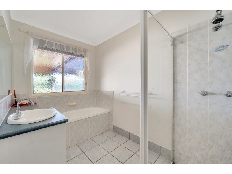 15 Delvue Crescent, Highfields QLD 4352