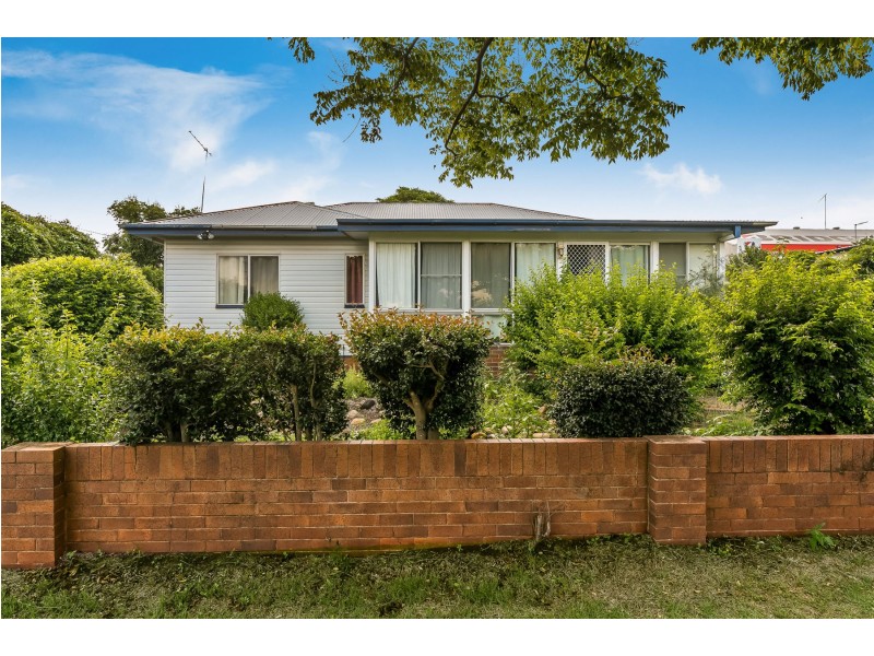 387 West Street, Darling Heights QLD 4350