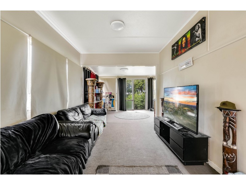 387 West Street, Darling Heights QLD 4350