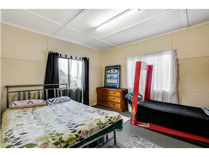 387 West Street, Darling Heights QLD 4350
