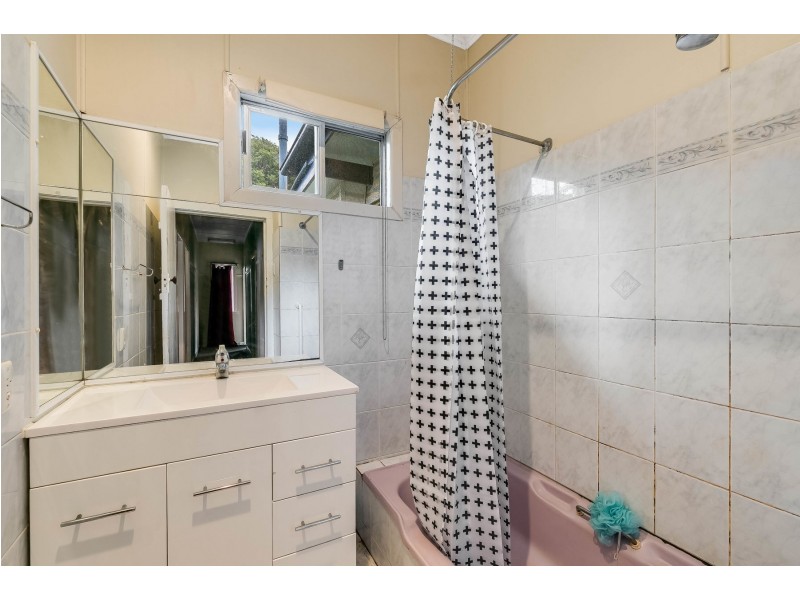 387 West Street, Darling Heights QLD 4350