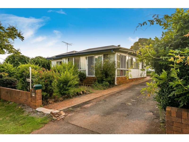 387 West Street, Darling Heights QLD 4350