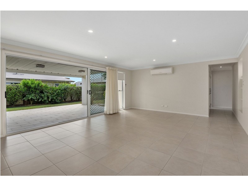 20 Fallon Drive, Middle Ridge QLD 4350