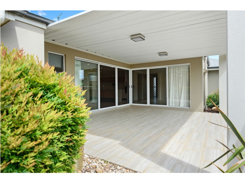 20 Fallon Drive, Middle Ridge QLD 4350