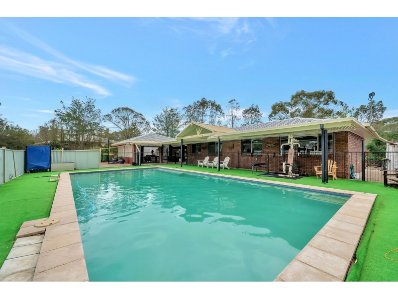 9 Basalt Court, Glenvale QLD 4350