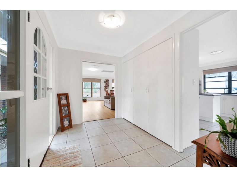 9 Basalt Court, Glenvale QLD 4350