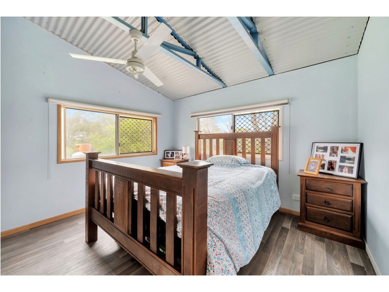 9 Basalt Court, Glenvale QLD 4350