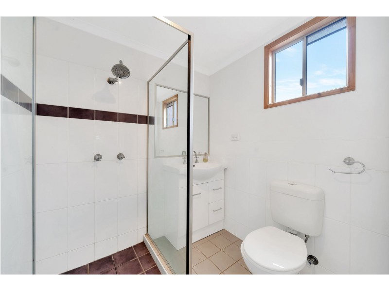 9 Basalt Court, Glenvale QLD 4350