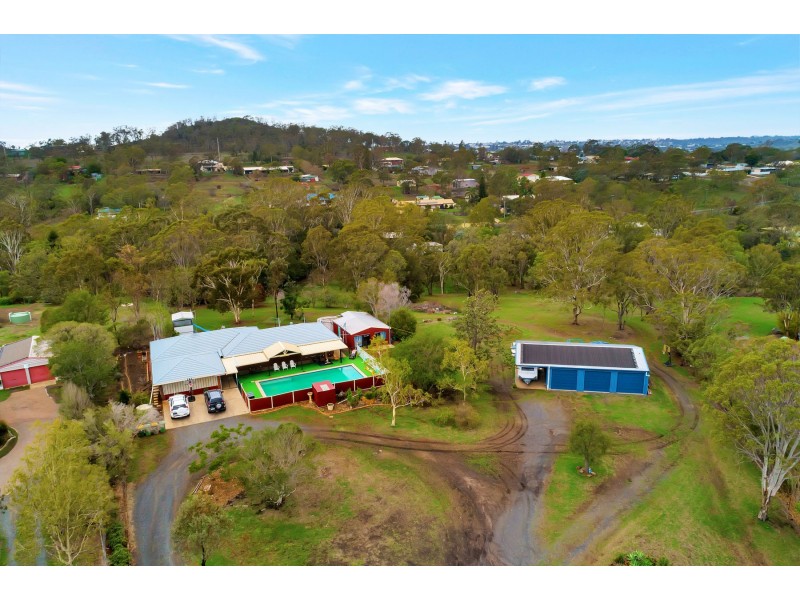 9 Basalt Court, Glenvale QLD 4350