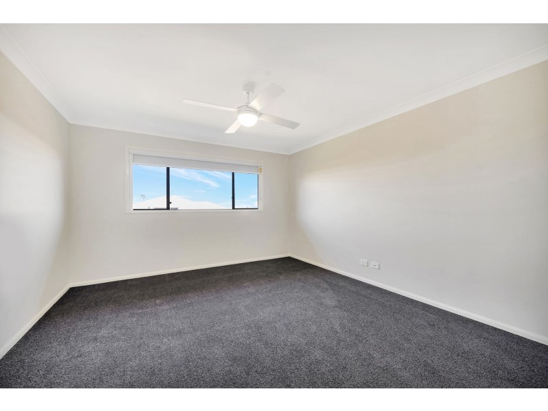 19 Kellett Drive, Westbrook QLD 4350
