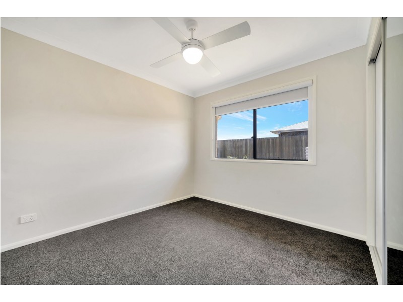 19 Kellett Drive, Westbrook QLD 4350