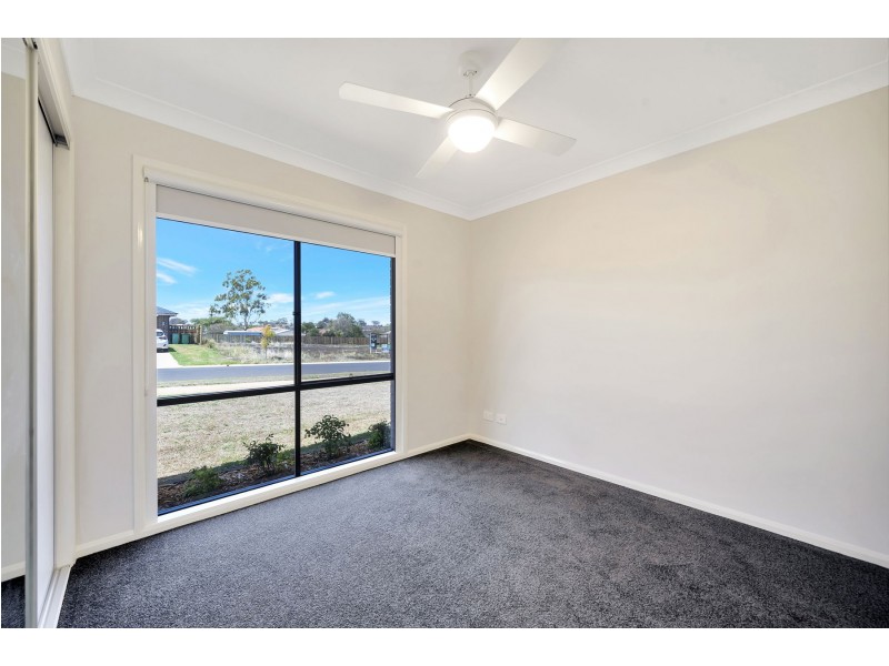 19 Kellett Drive, Westbrook QLD 4350