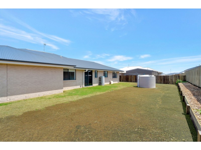 19 Kellett Drive, Westbrook QLD 4350