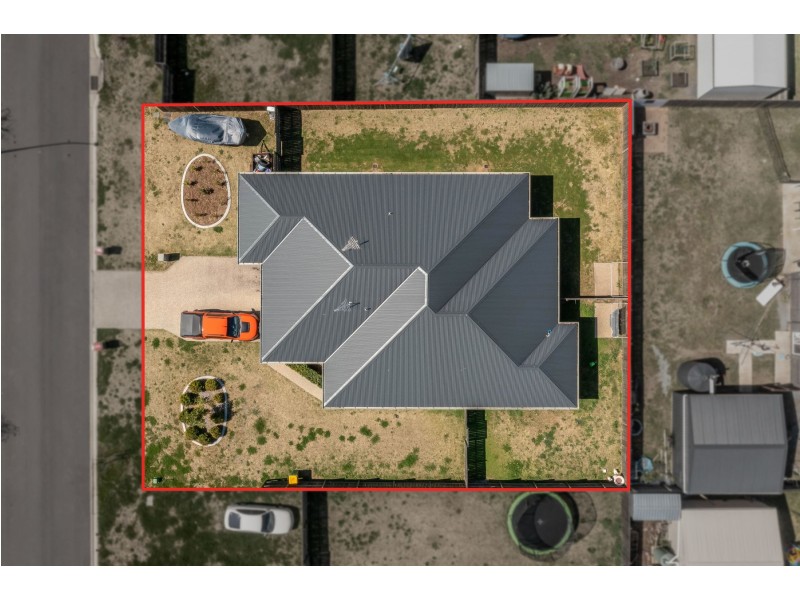 7 Magpie Drive, Cambooya QLD 4358