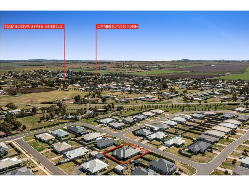 7 Magpie Drive, Cambooya QLD 4358