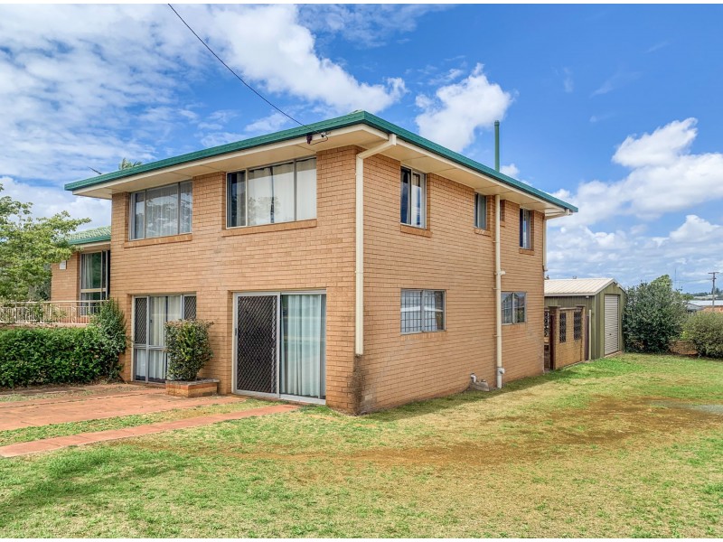 364 North Street, Wilsonton QLD 4350